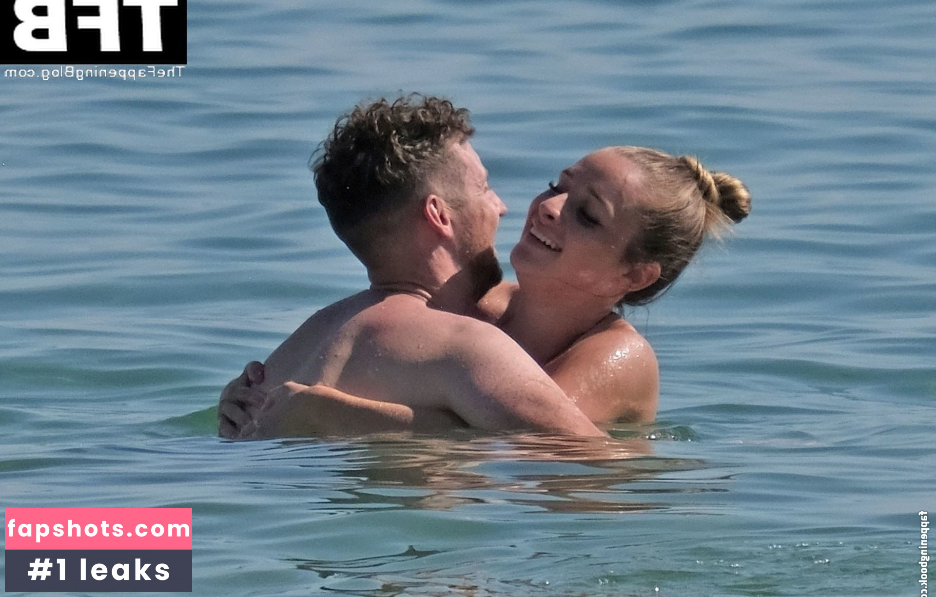 Ella Toone gallery photo #27