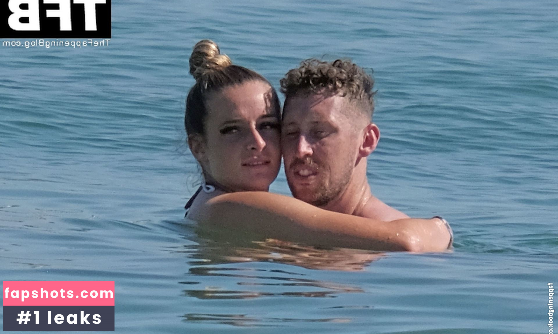 Ella Toone gallery photo #28