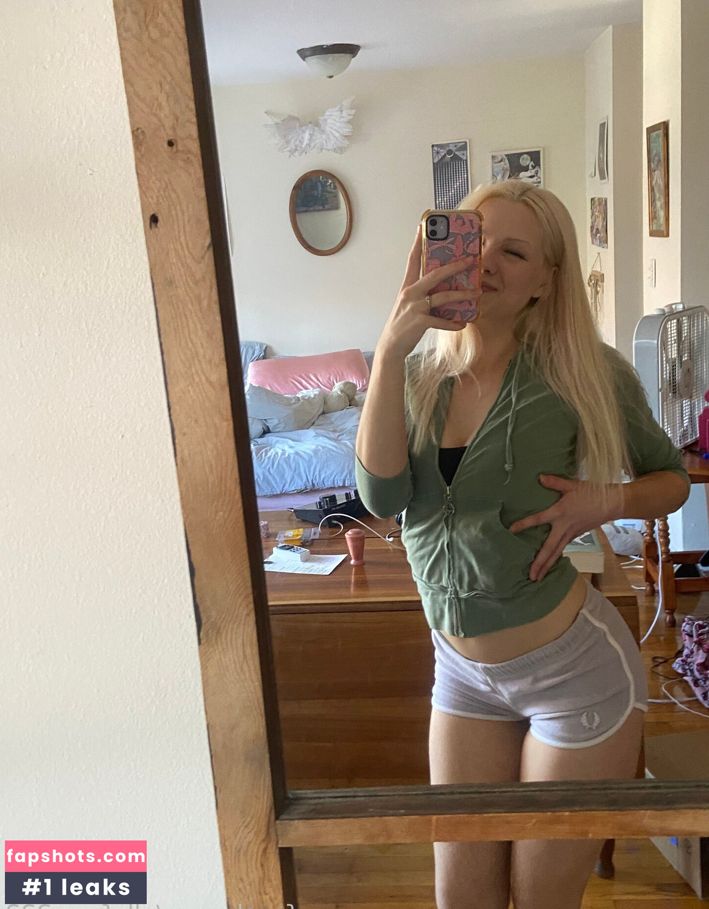 ellafawn333 gallery photo #4