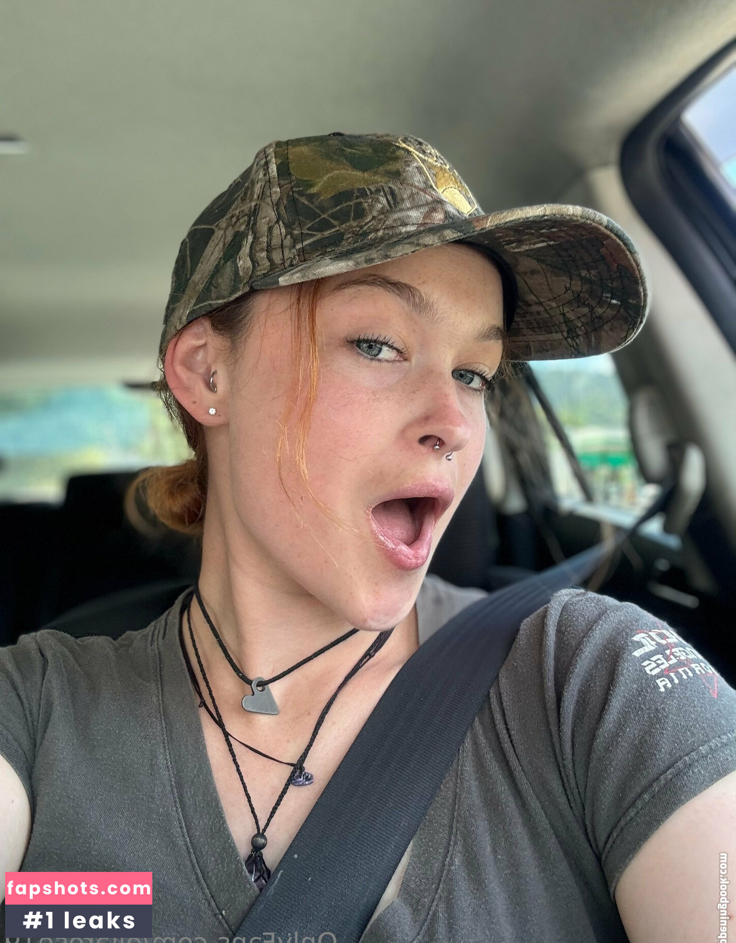 ellarose19 gallery photo #3