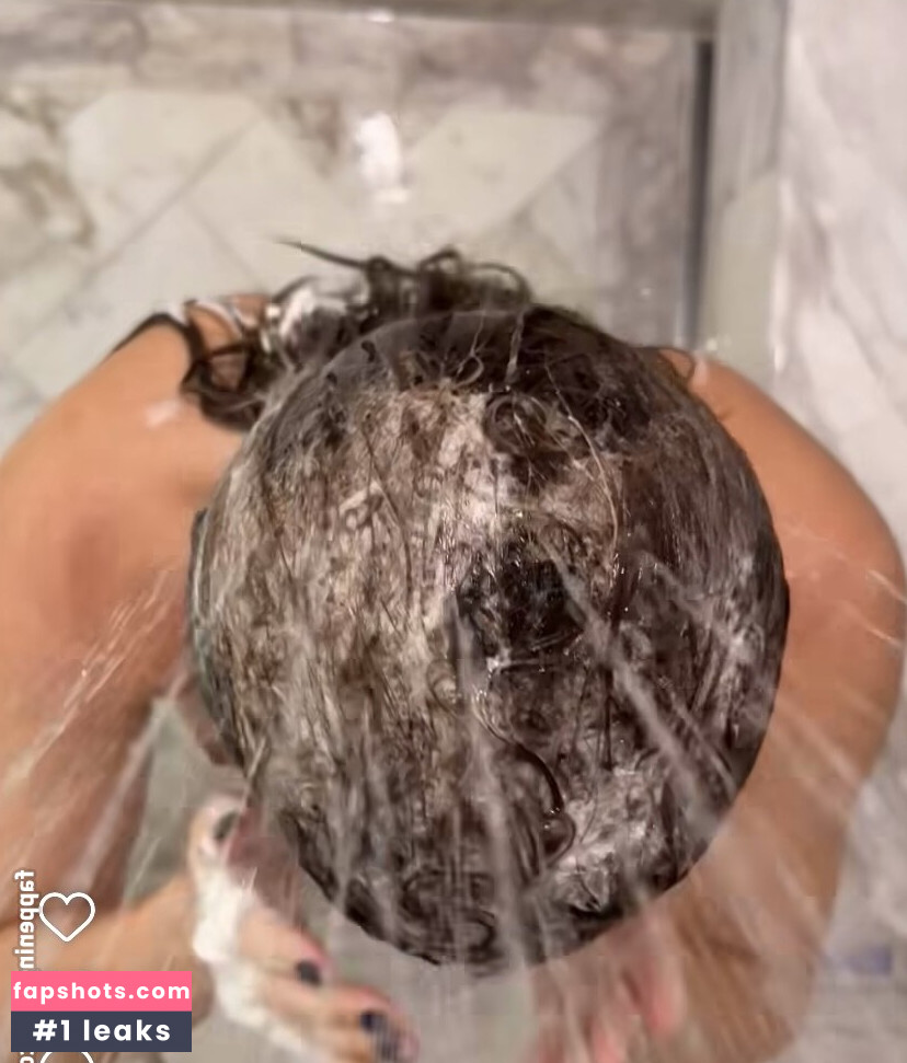 Elle Edwards gallery photo #2