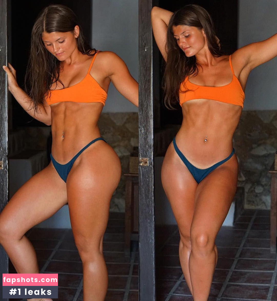 Elle Edwards gallery photo #26