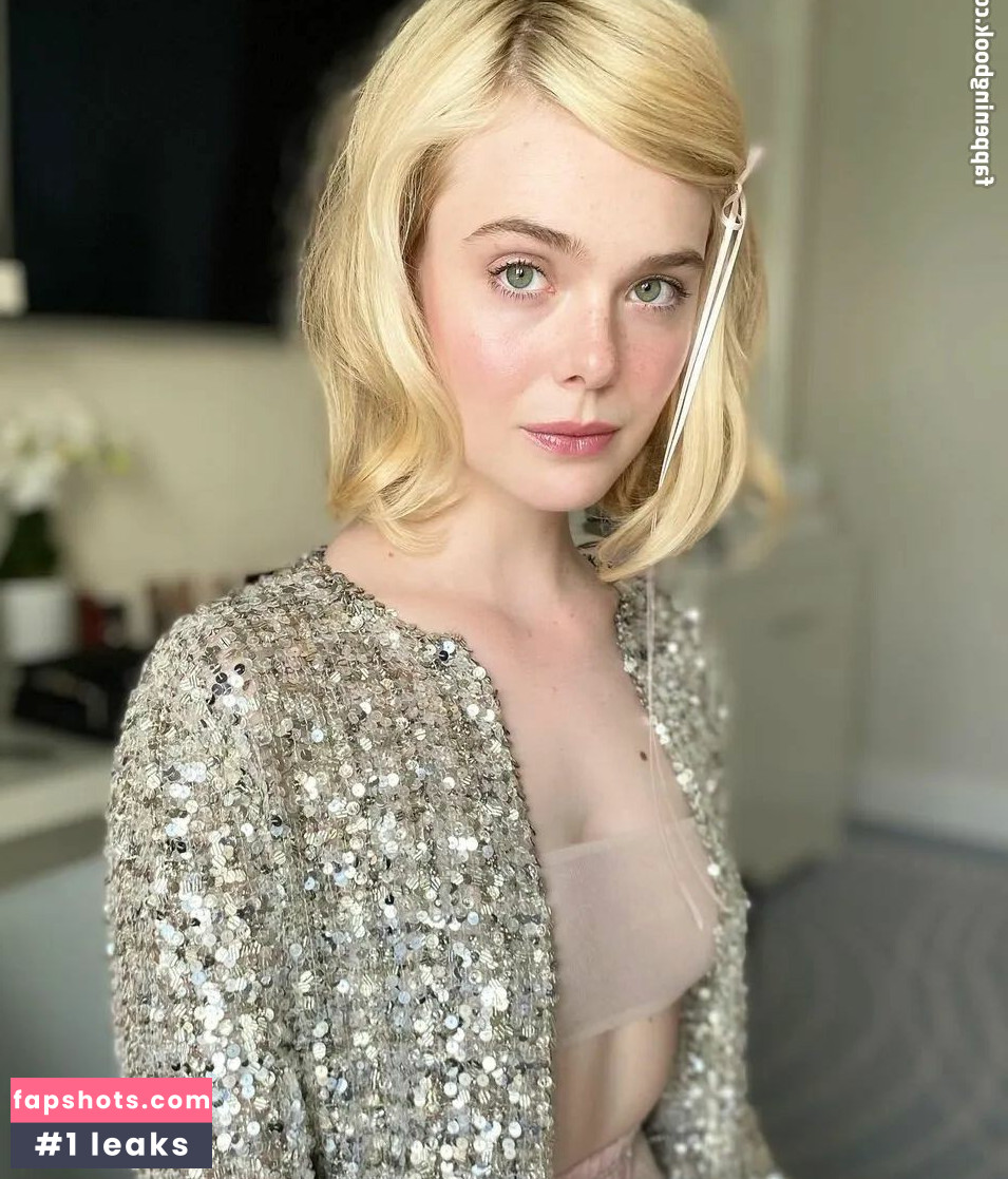 Elle Fanning Nude Leaks OnlyFans Photos #125 - LeakJerk