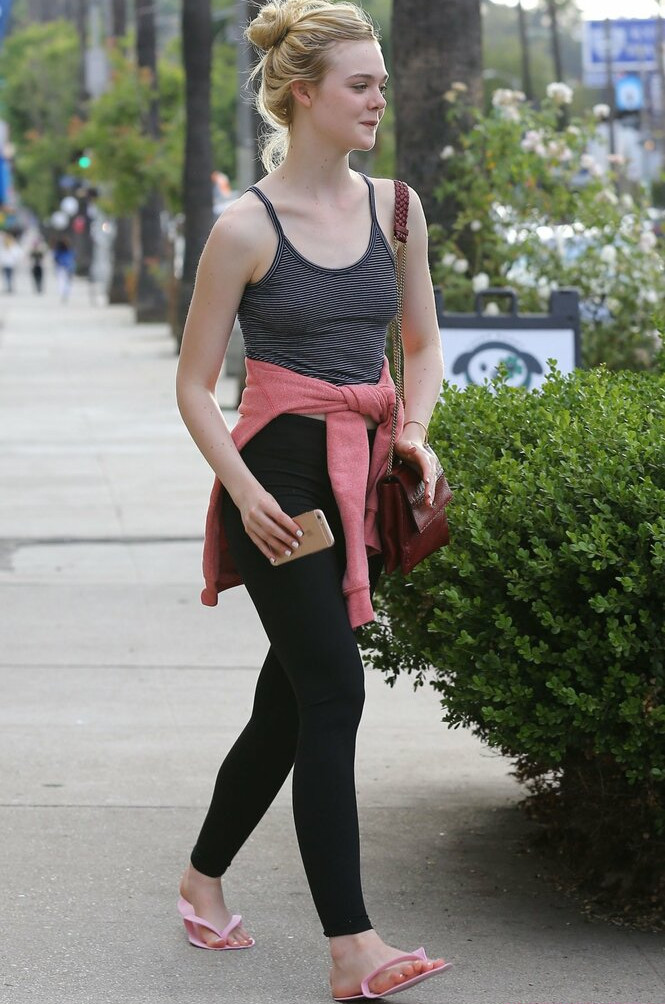 elle-fanning gallery photo #1002