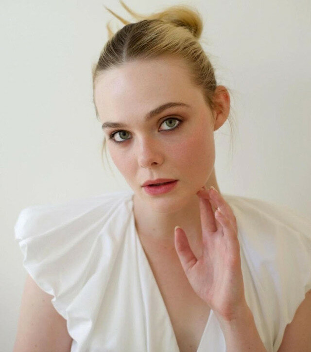 elle-fanning gallery photo #1041