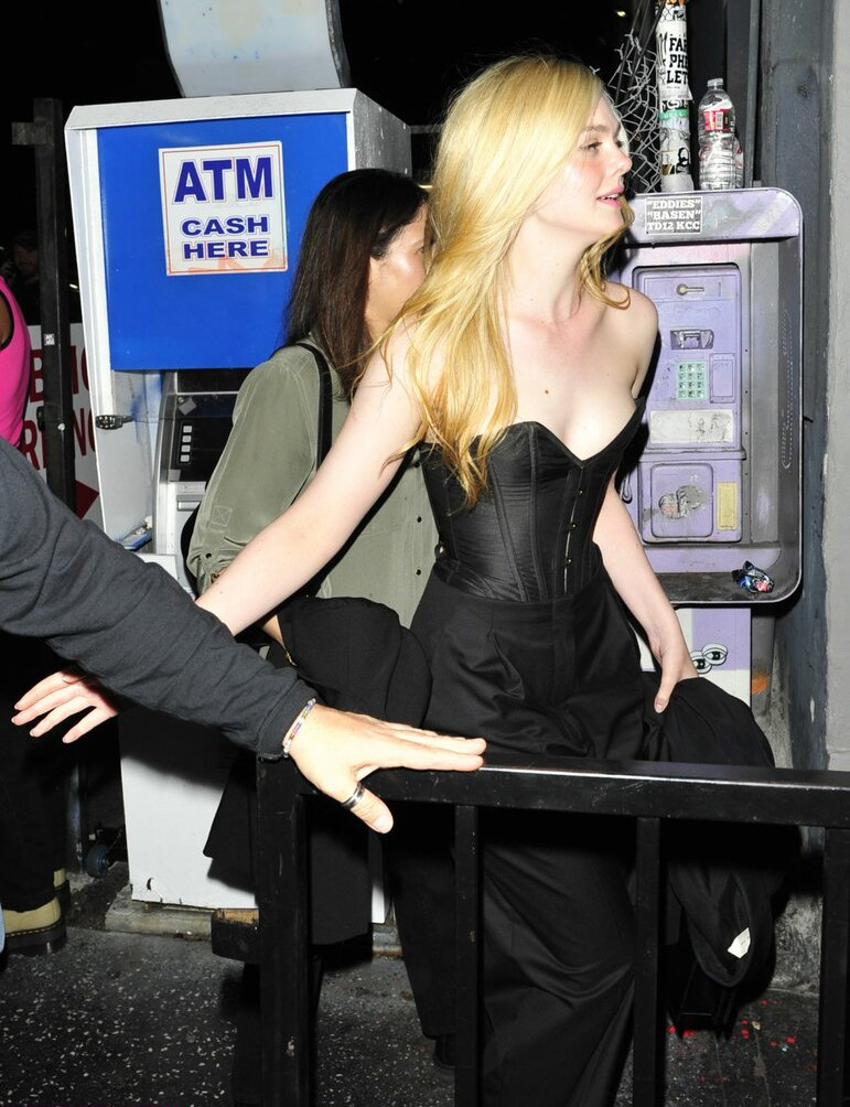 elle-fanning gallery photo #1115