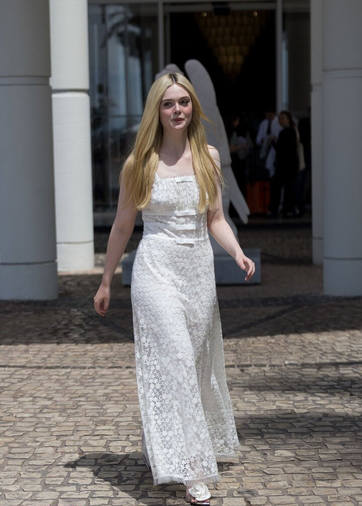 elle-fanning gallery photo #1202