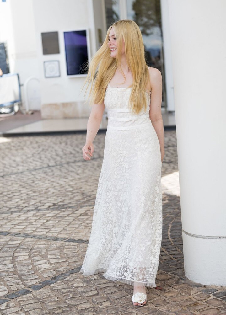 elle-fanning gallery photo #1205