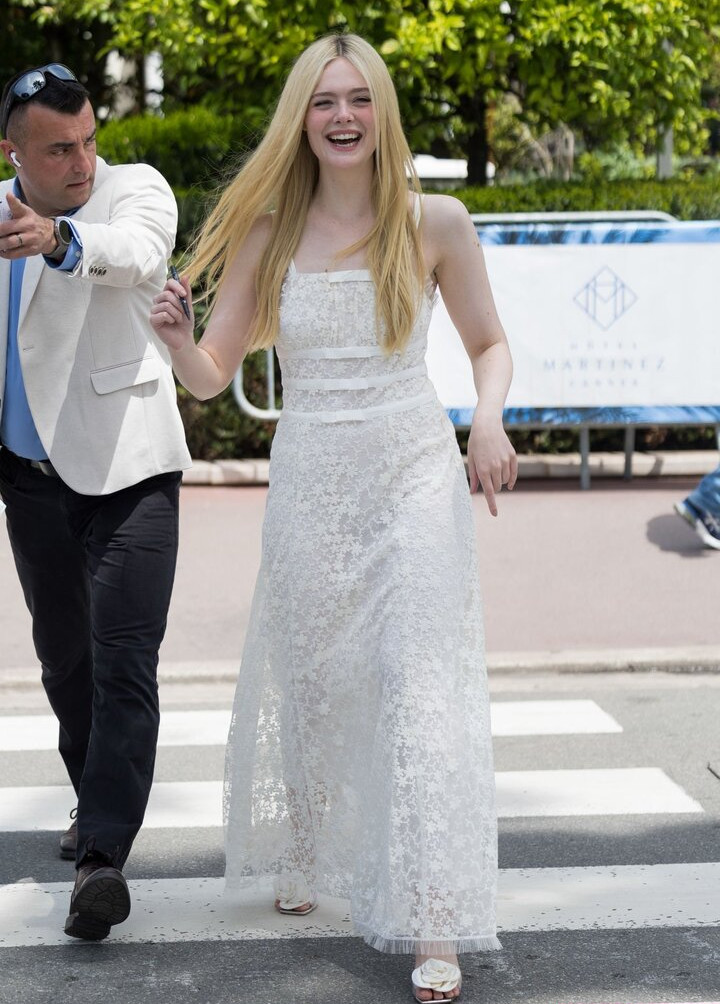 elle-fanning gallery photo #1206