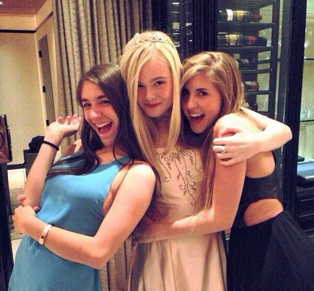 elle-fanning gallery photo #1579