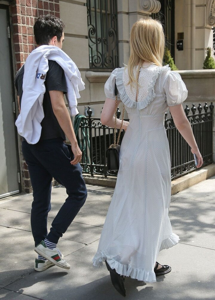 elle-fanning gallery photo #881