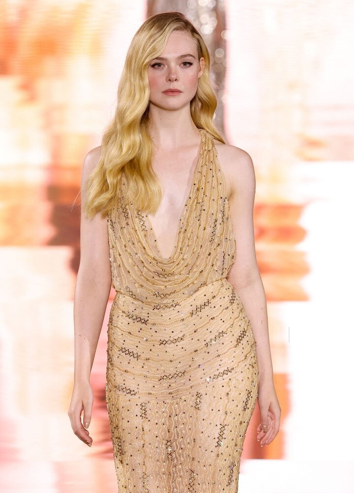 elle-fanning gallery photo #959