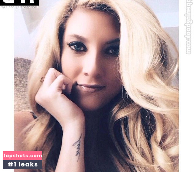 Elle Fowler gallery photo #5