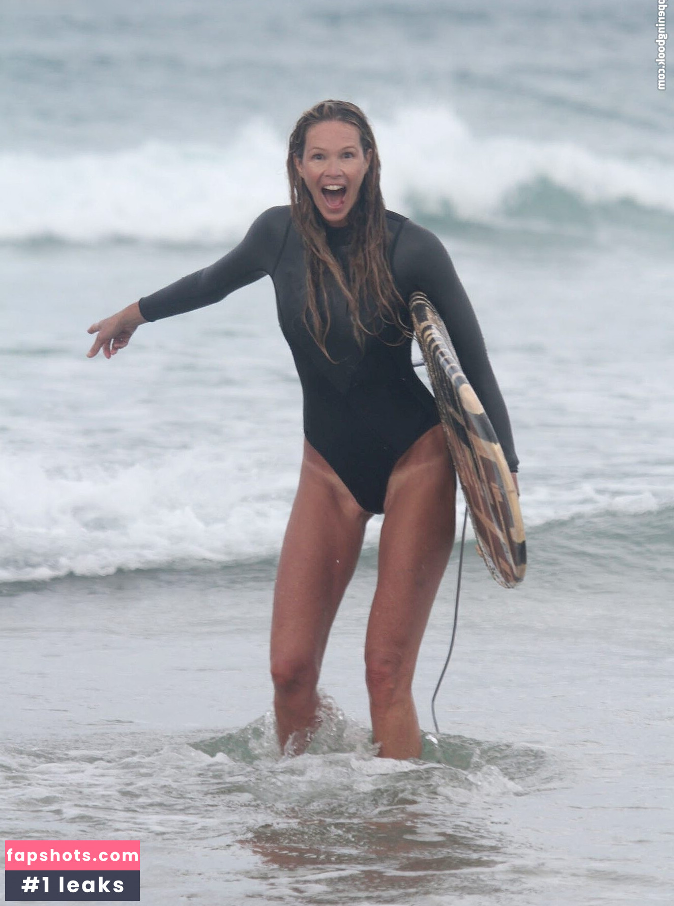 Elle Macpherson gallery photo #11