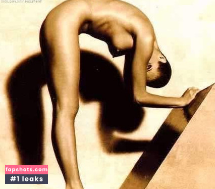 Elle Macpherson gallery photo #50