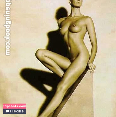 Elle Macpherson gallery photo #54