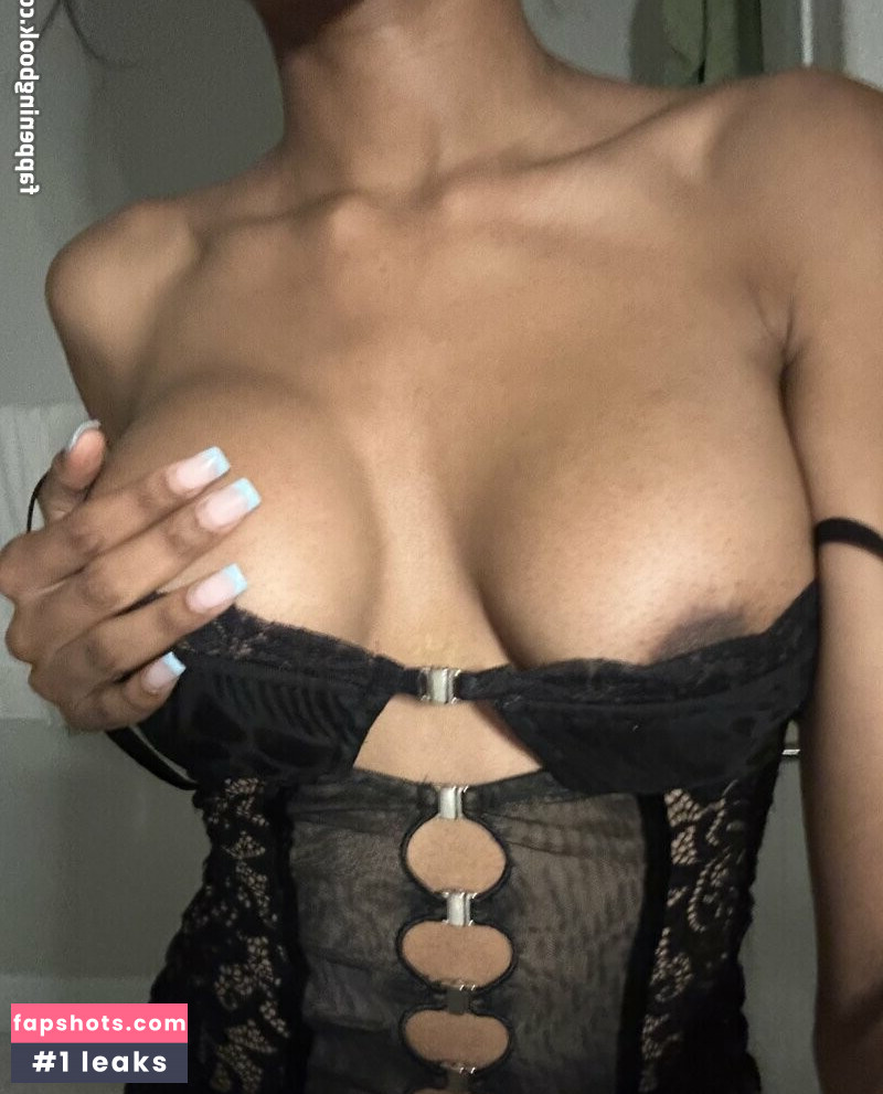 Elle Monae gallery photo #8