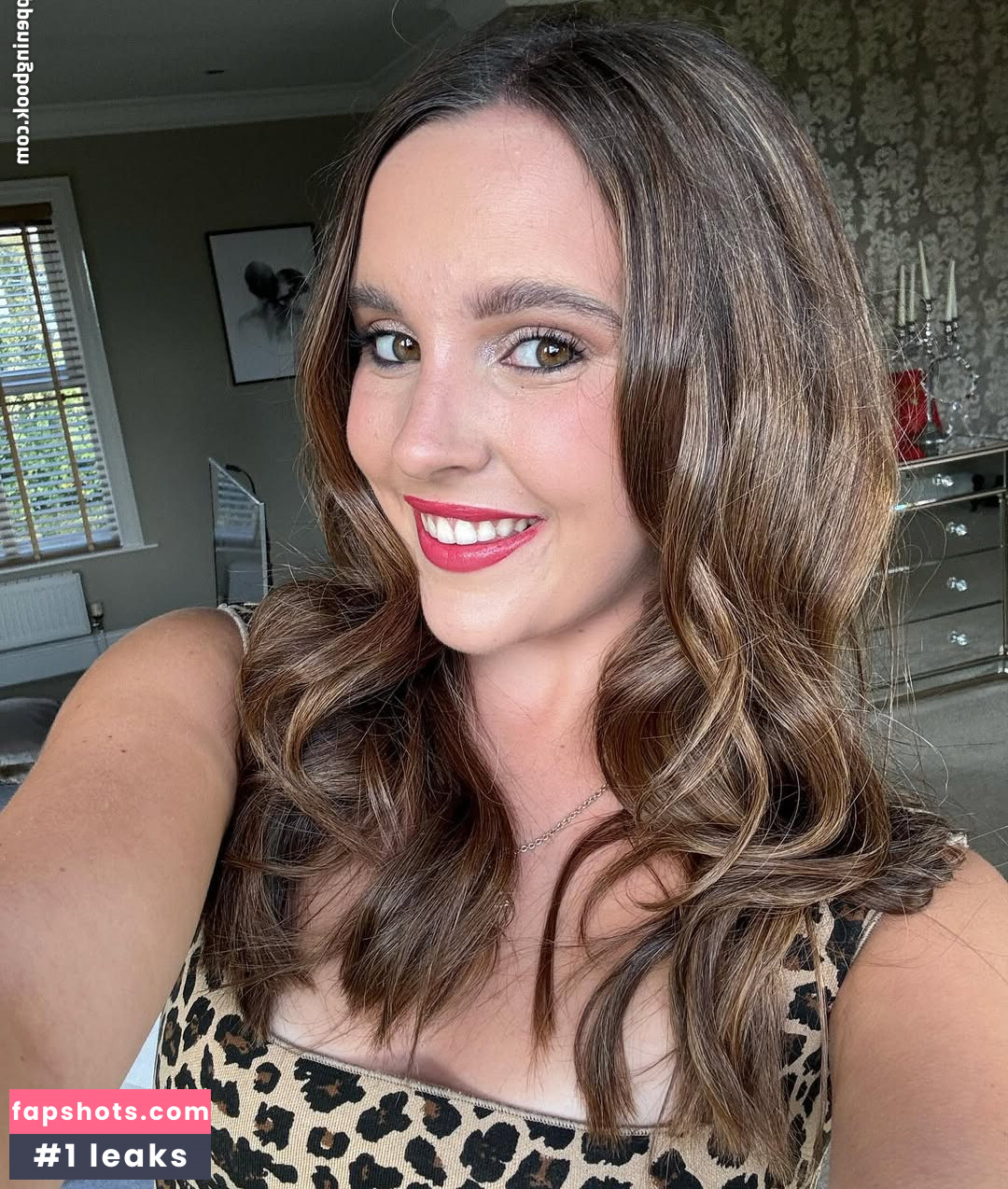 Elle Mulvaney nude babe gallery