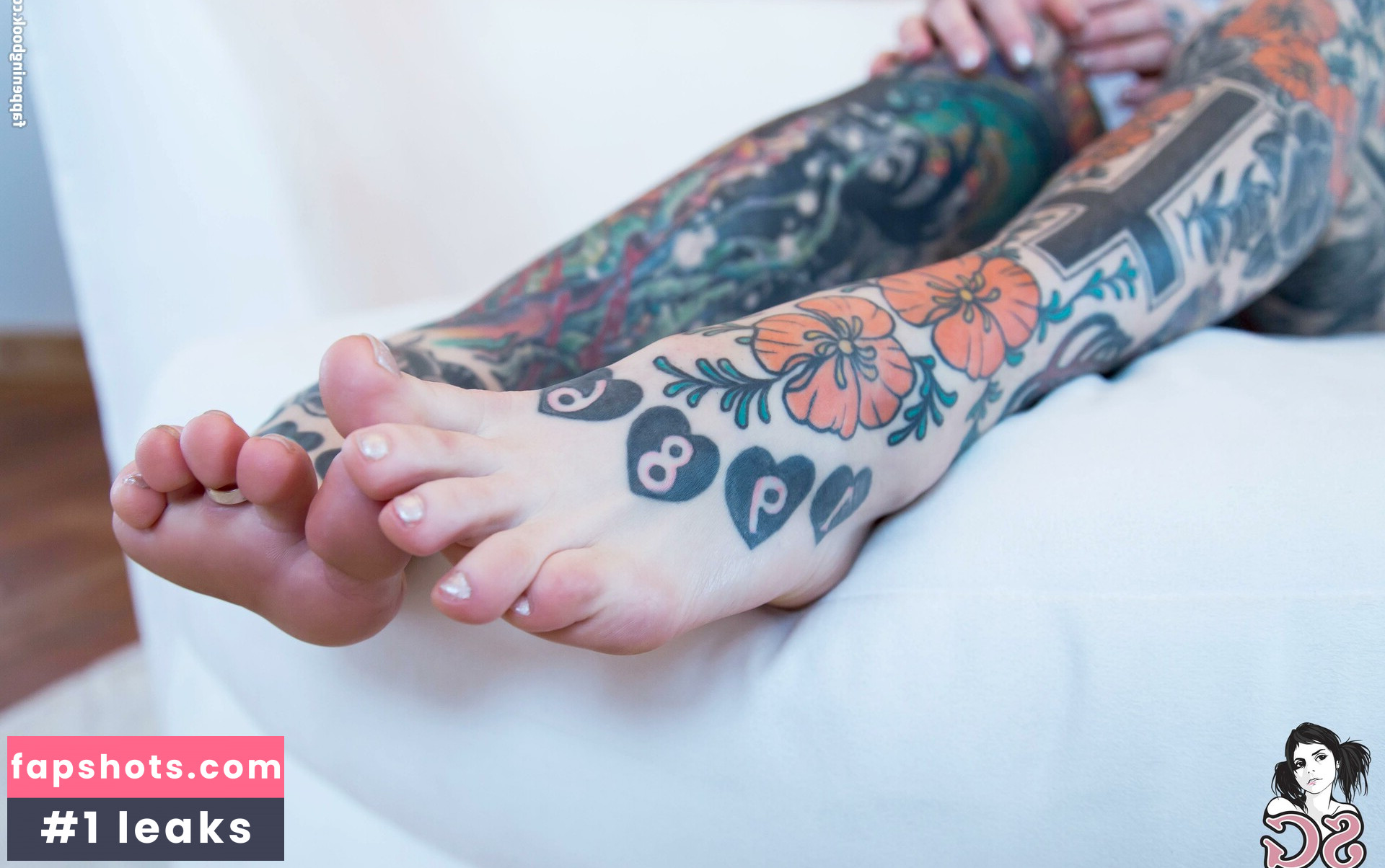 Elle Stranger gallery photo #64