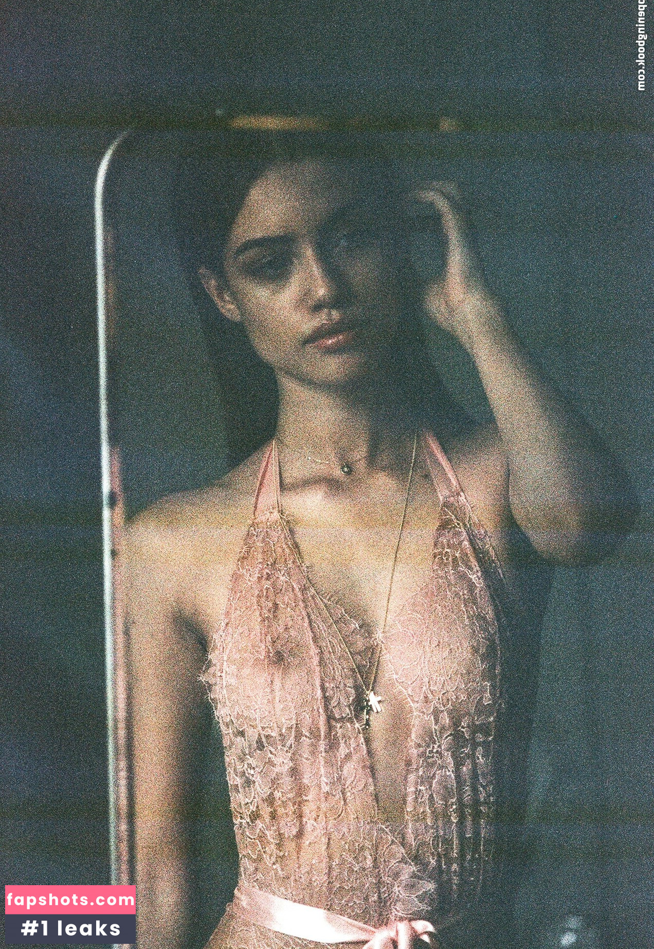 Elle Trowbridge gallery photo #20