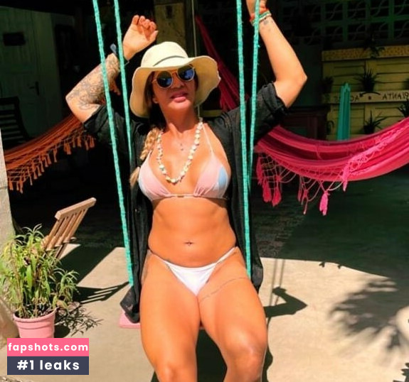 Ellen Barroso gallery photo #6