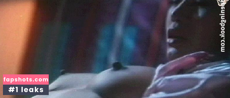 Ellen Chan gallery photo #16