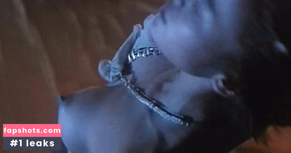 Ellen Chan gallery photo #6