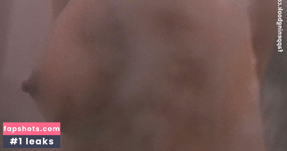 Ellen Chan gallery photo #8