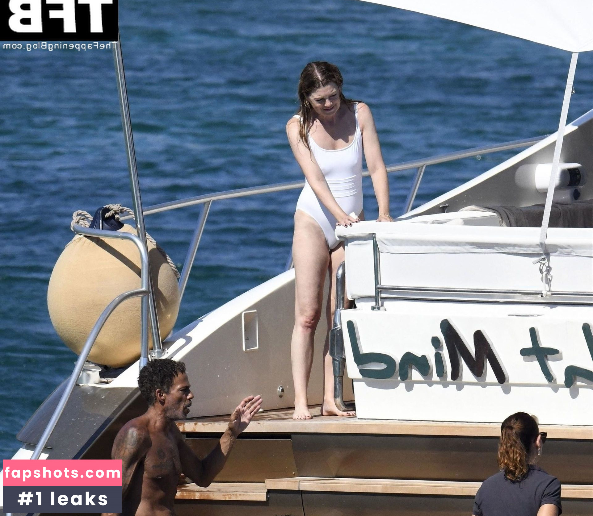 Ellen Pompeo Nude Leaks OnlyFans Photos #27 - LeakJerk