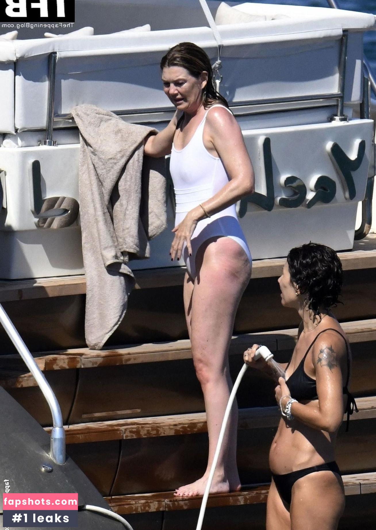 Ellen Pompeo Nude Leaks OnlyFans Photos #48 - LeakJerk