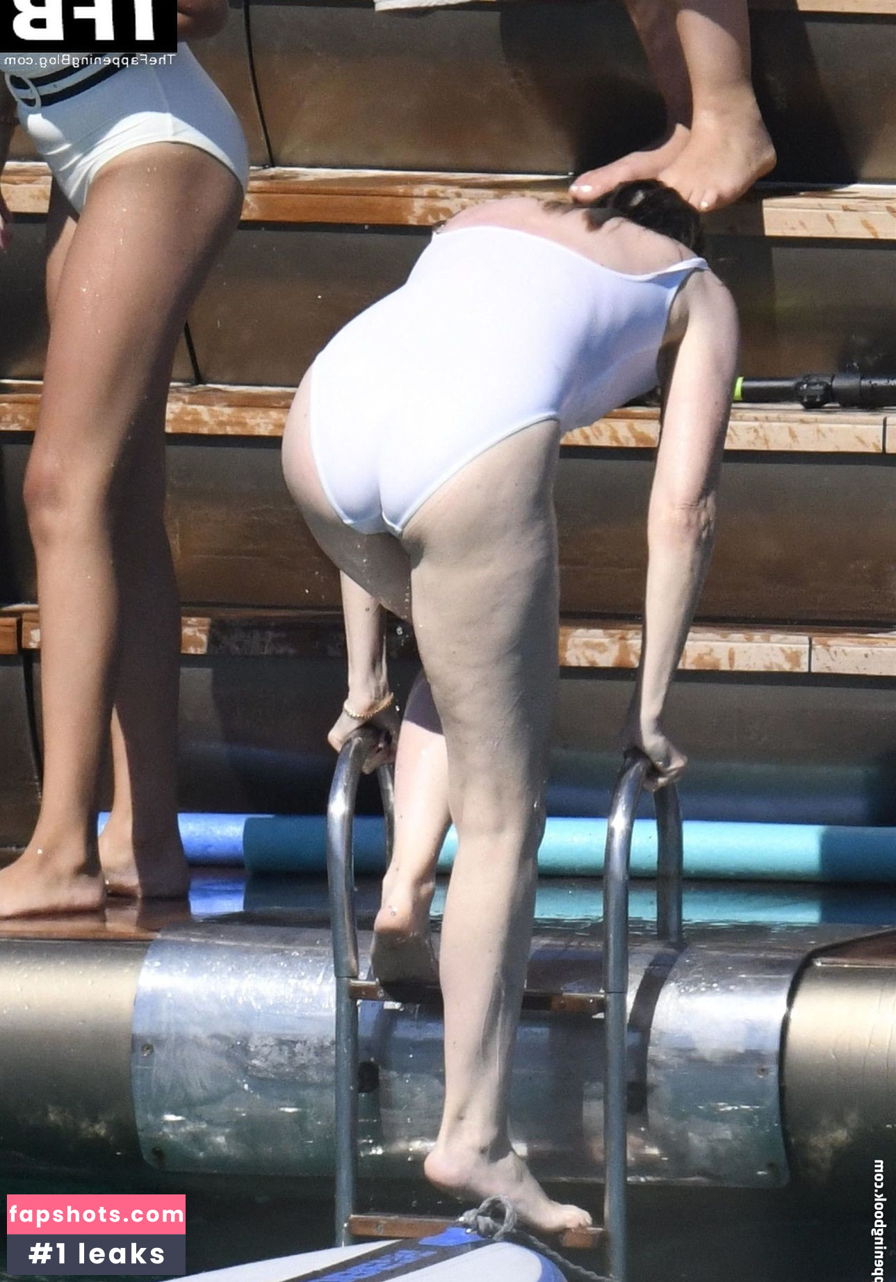 Ellen Pompeo Nude Leaks OnlyFans Photos #55 - LeakJerk