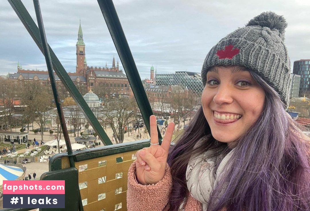 Ellen Rose gallery photo #21