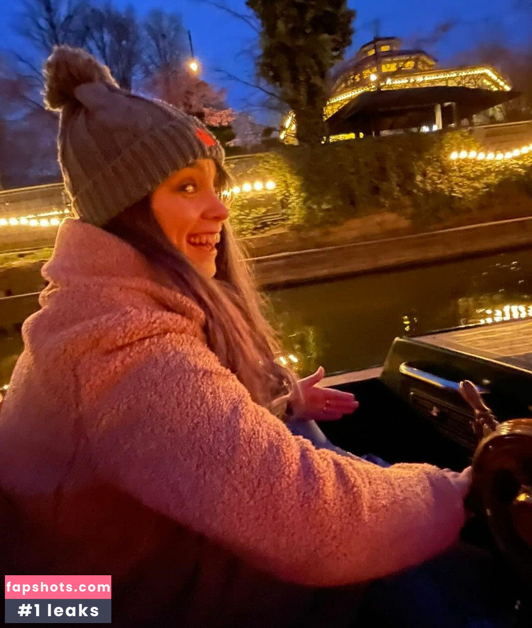 Ellen Rose gallery photo #29