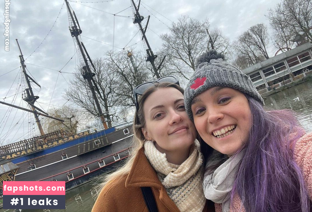 Ellen Rose gallery photo #32