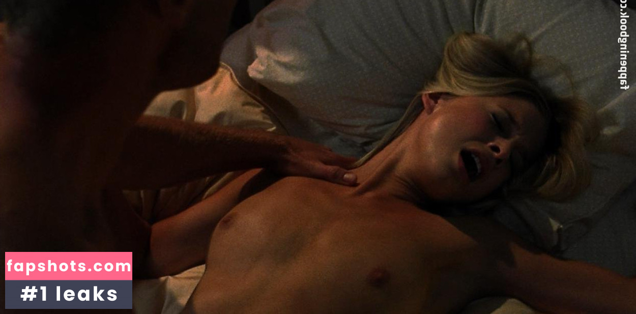 Ellen Woglom gallery photo #14