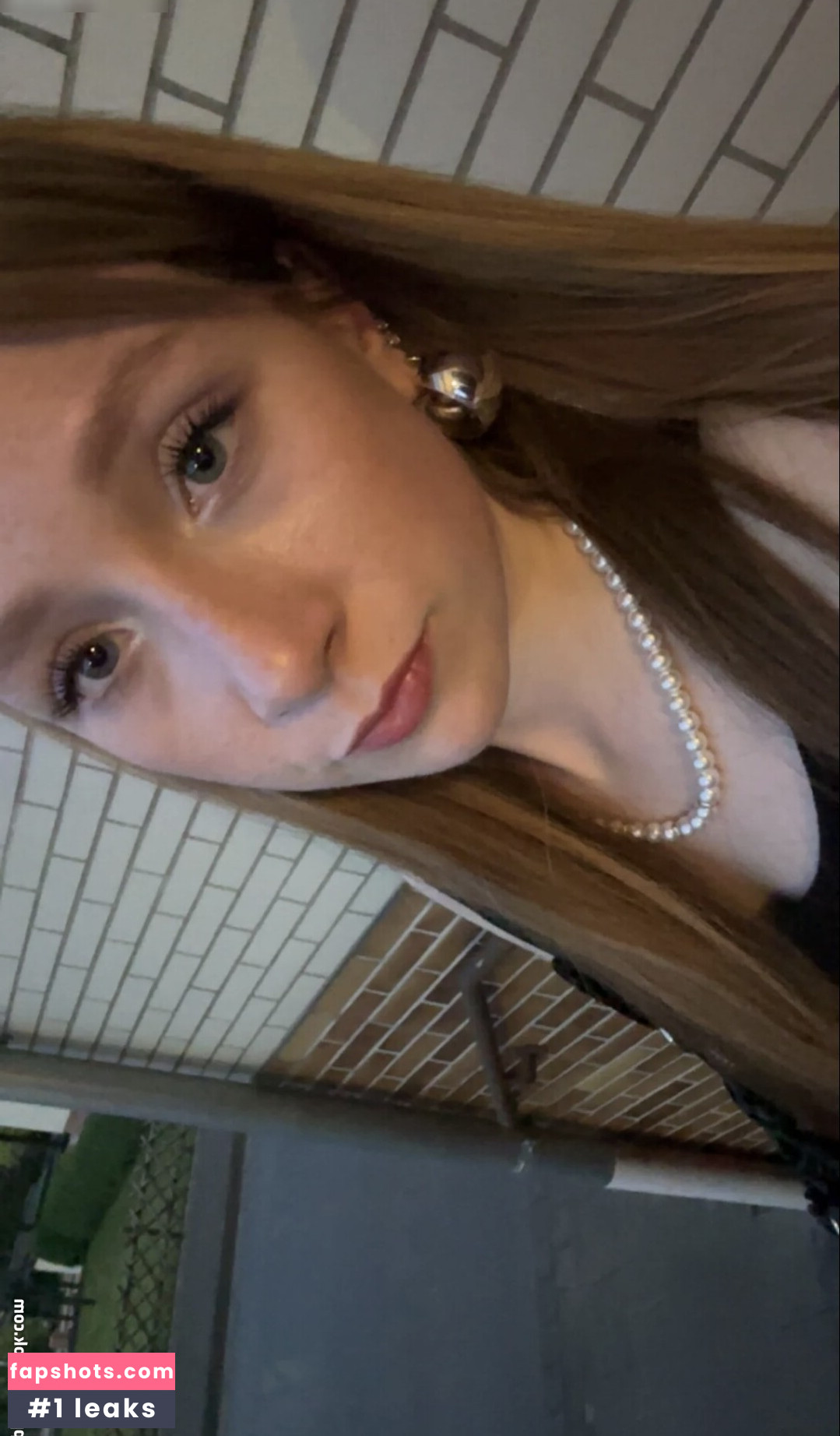 Elli_69@xh gallery photo #2