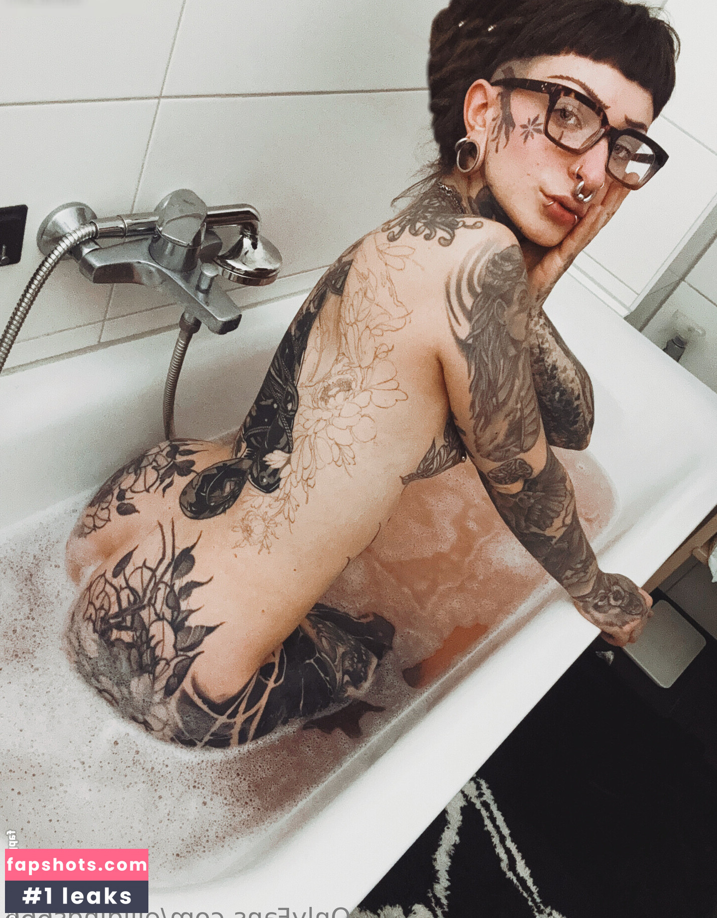 ElliDings666 Nahé úniky fotek pouze od fanoušků #11 - Fapshots