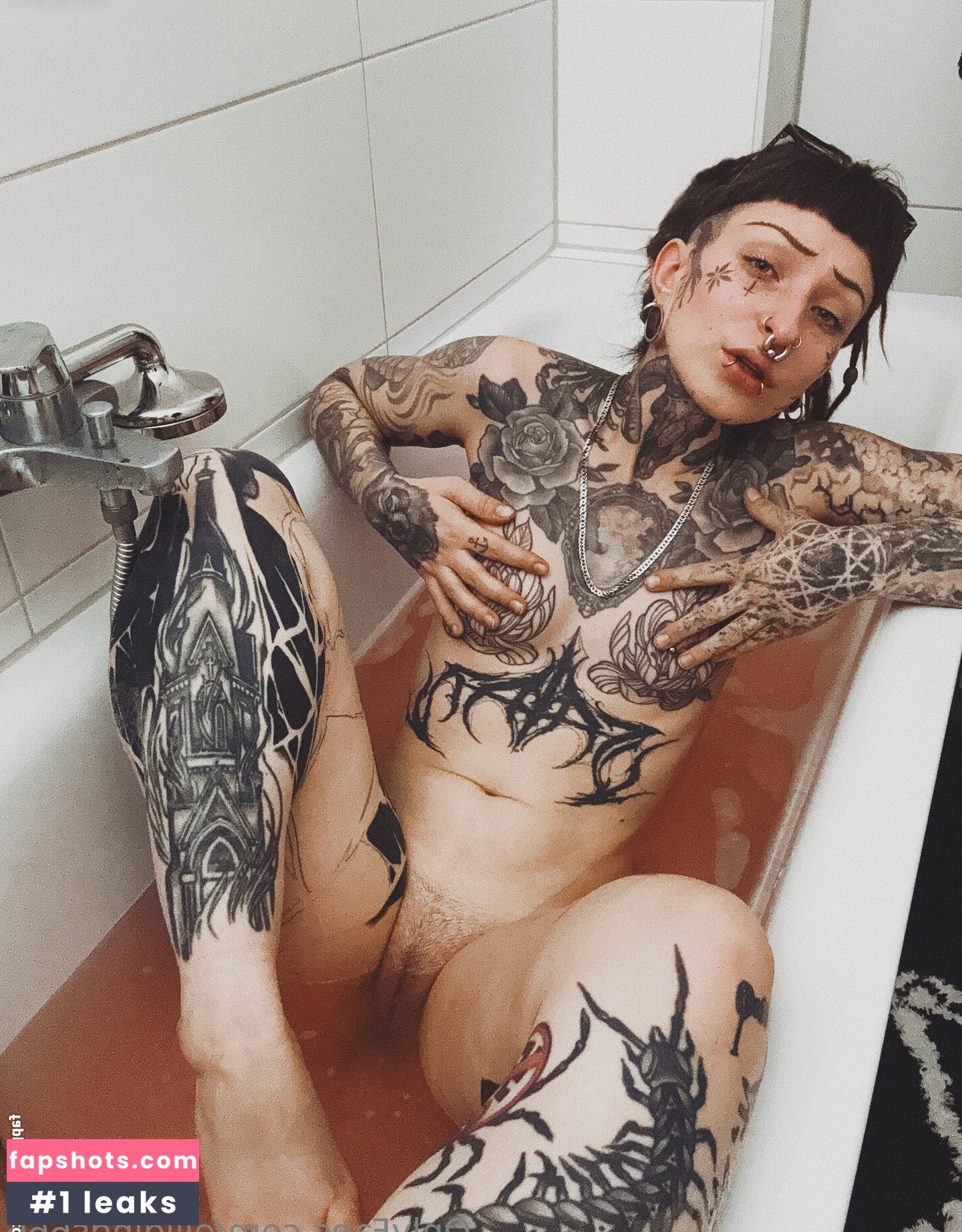 ElliDings666 Nahé úniky fotek pouze od fanoušků #12 - Fapshots