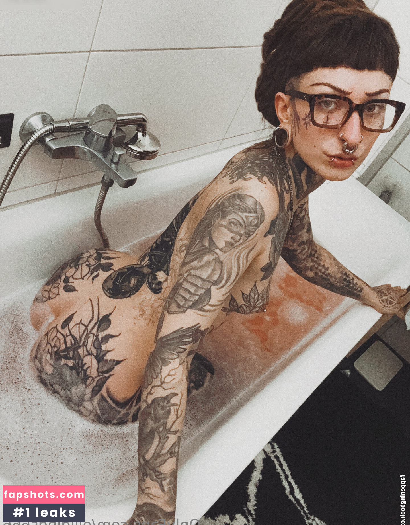 ElliDings666 Nahé úniky fotek pouze od fanoušků #16 - Fapshots