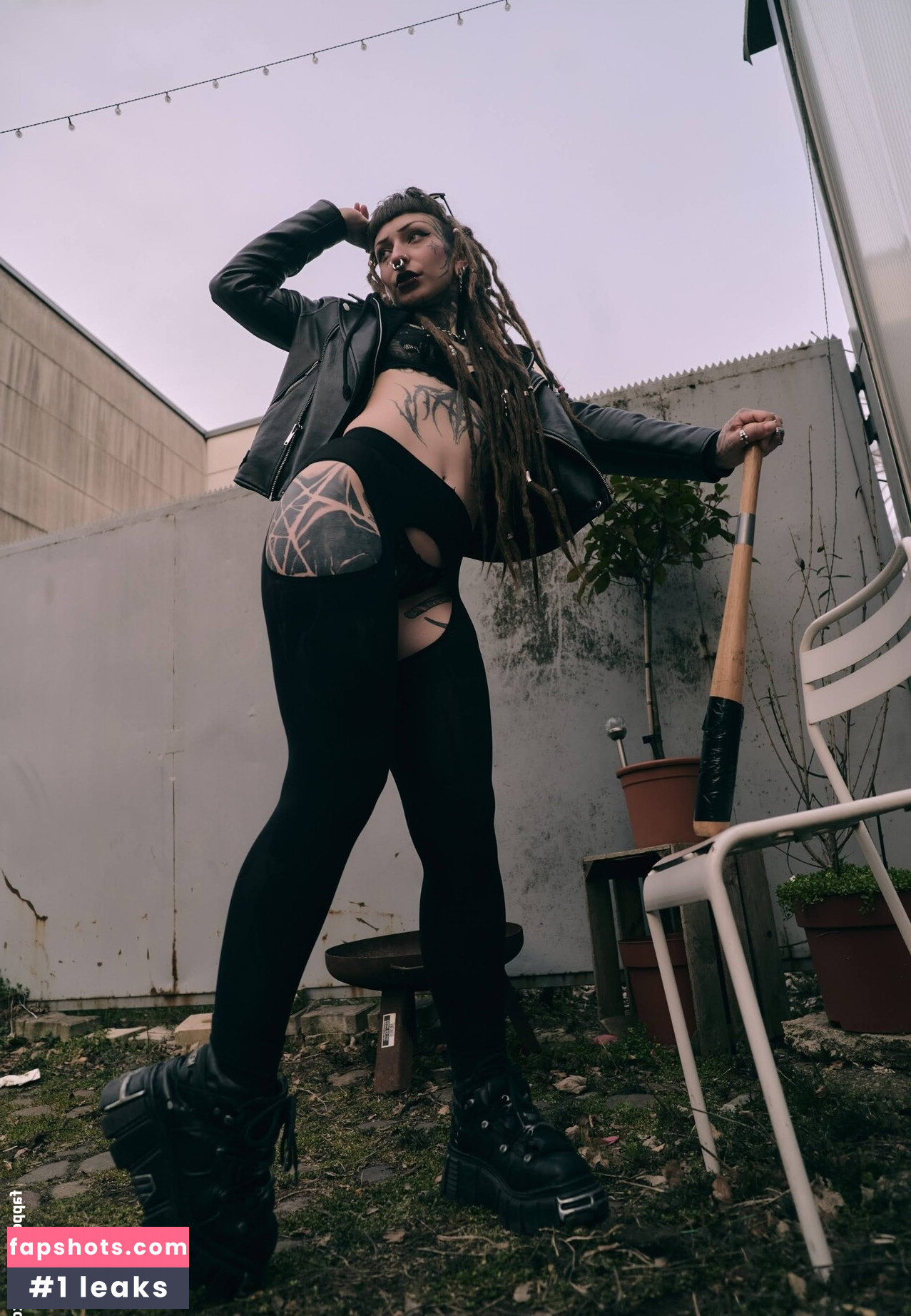 ElliDings666 Nahé úniky fotek pouze od fanoušků #3 - Fapshots