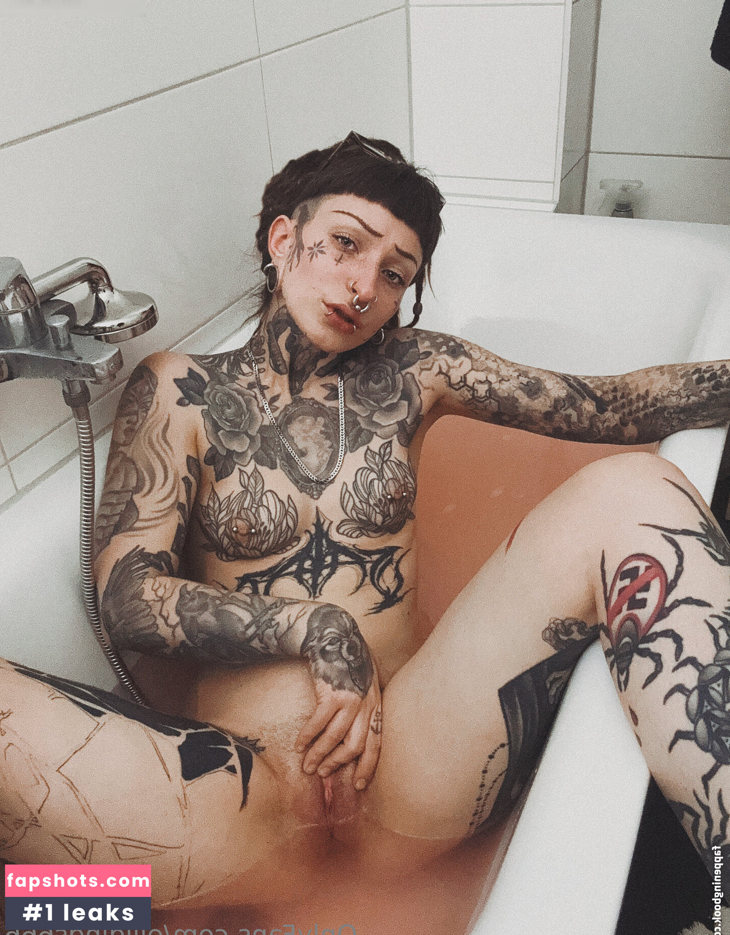 ElliDings666 Nahé úniky fotek pouze od fanoušků #9 - Fapshots