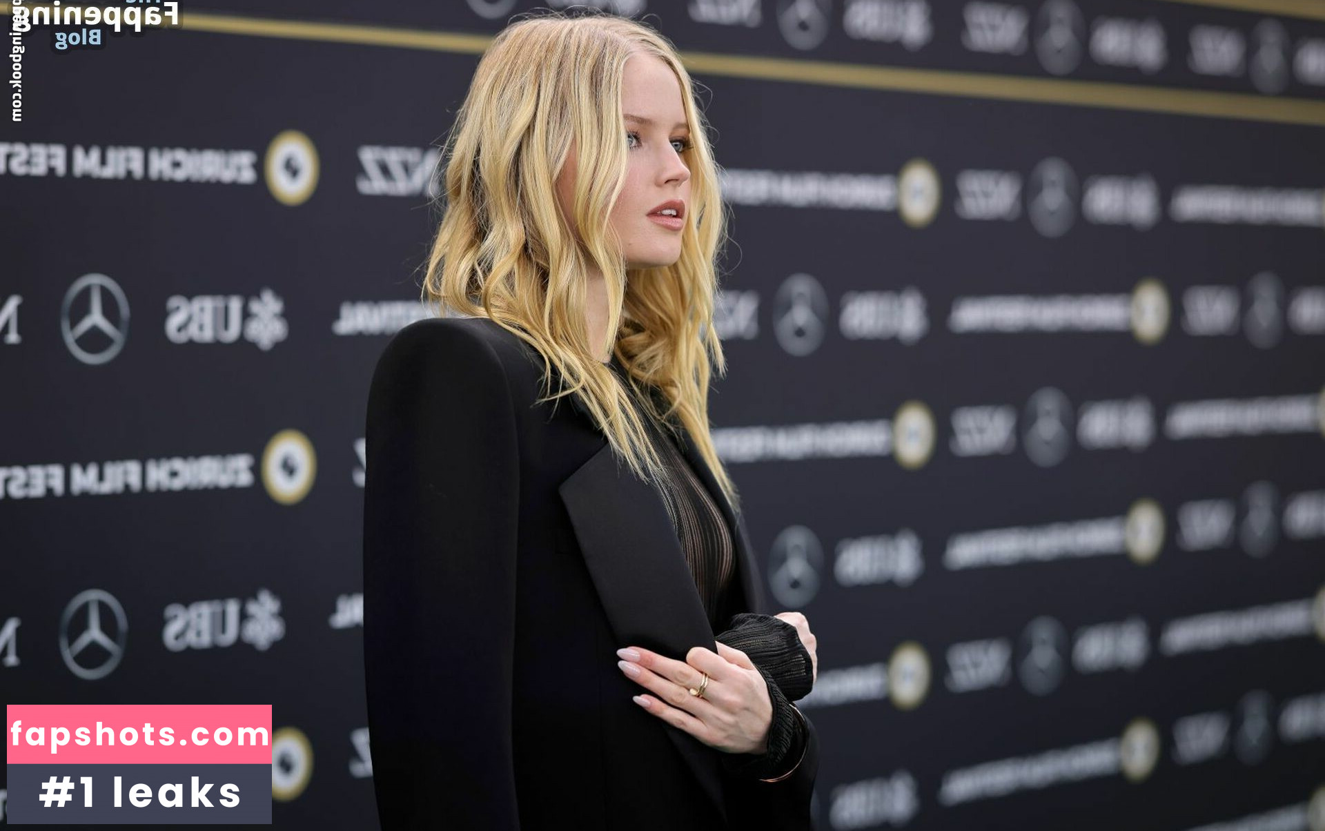 Ellie Bamber gallery photo #120