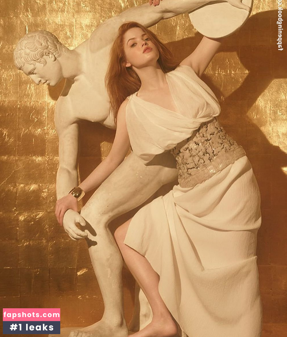 Ellie Bamber gallery photo #188