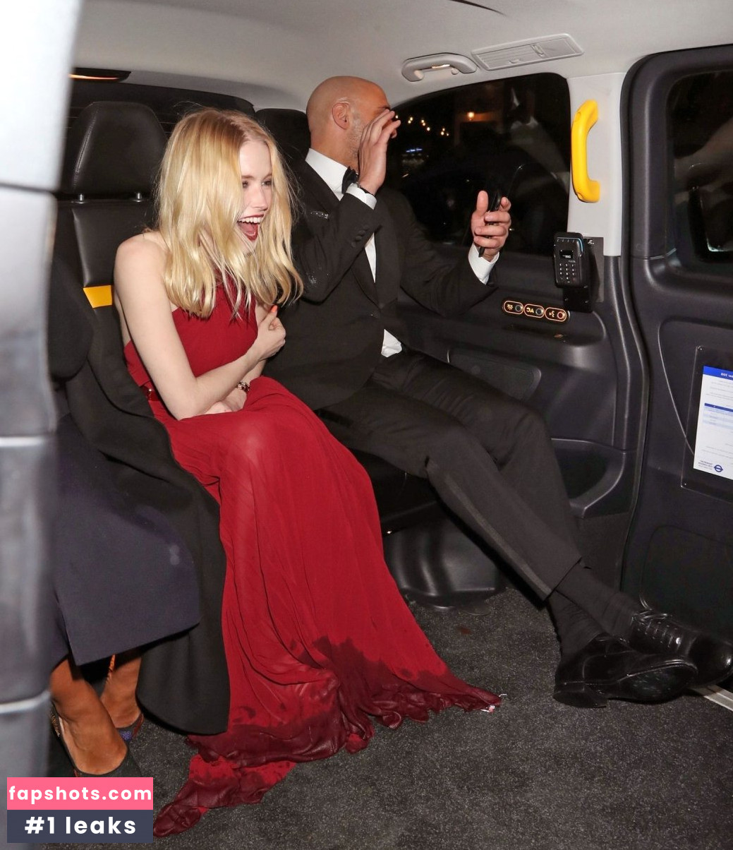 Ellie Bamber gallery photo #209