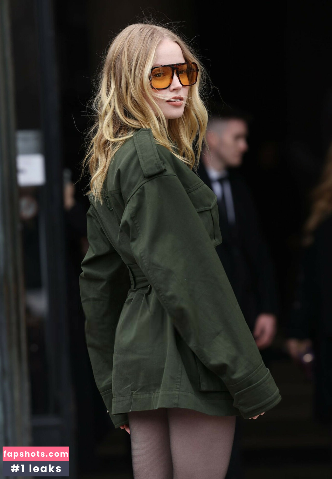 Ellie Bamber gallery photo #68