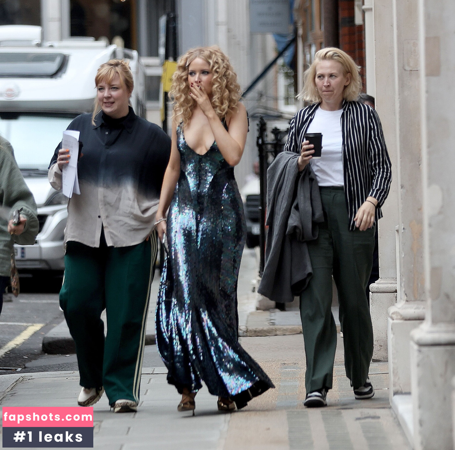 Ellie Bamber gallery photo #78