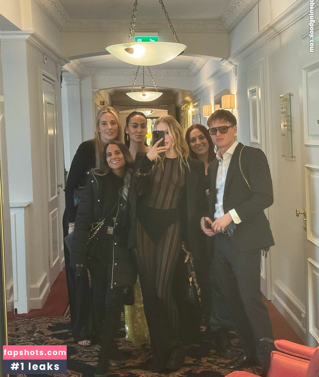 Ellie Bamber gallery photo #95