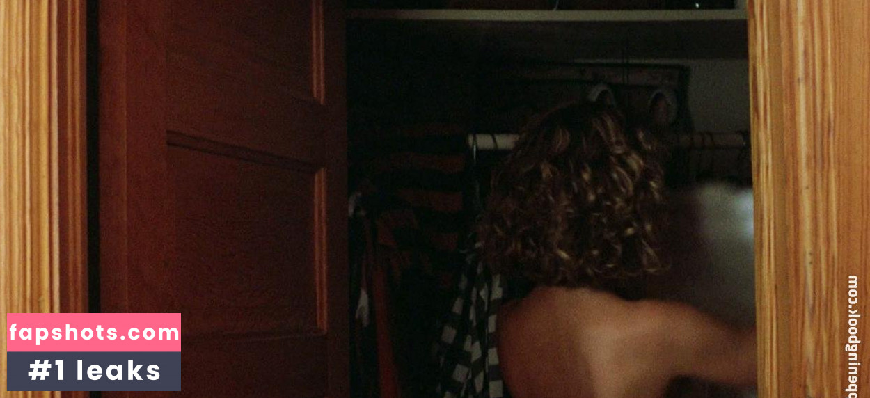 Ellie Cornell gallery photo #2