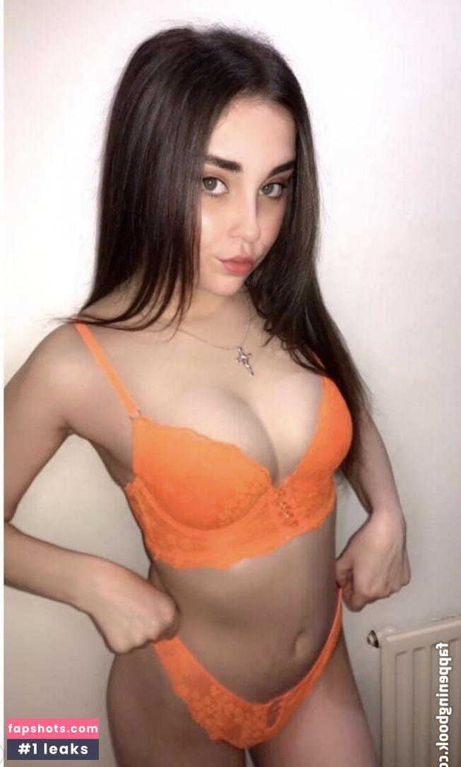 Ellie Gelder gallery photo #9