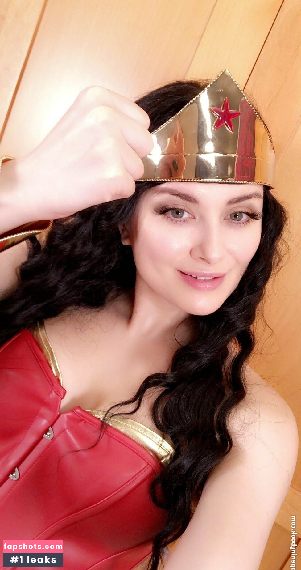 Ellie Idol gallery photo #21